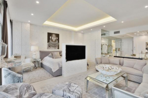Fabulous Studio with Stunning Sea View by MK2